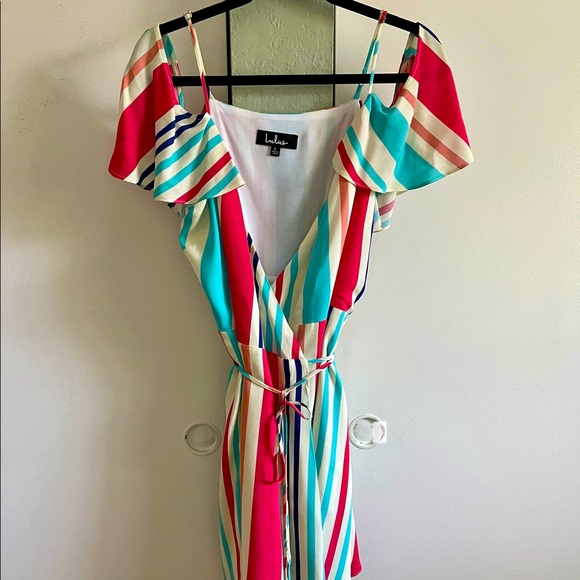Lulus Dresses & Skirts - Wrap Dress
